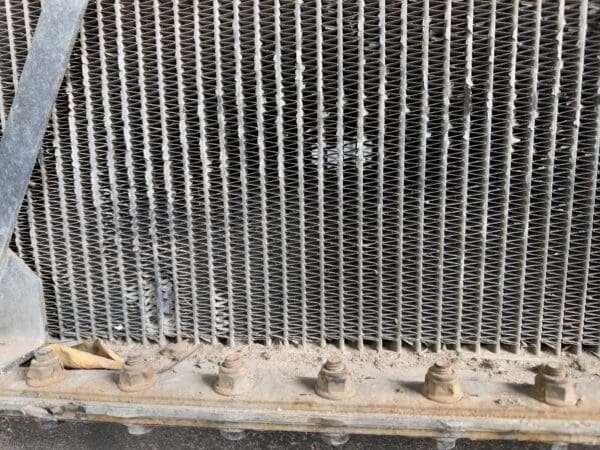 Radiator-2007 Kenworth T800 - Image 3