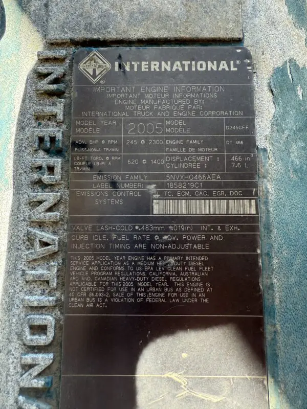International DT466E 2005 Engine - Image 2